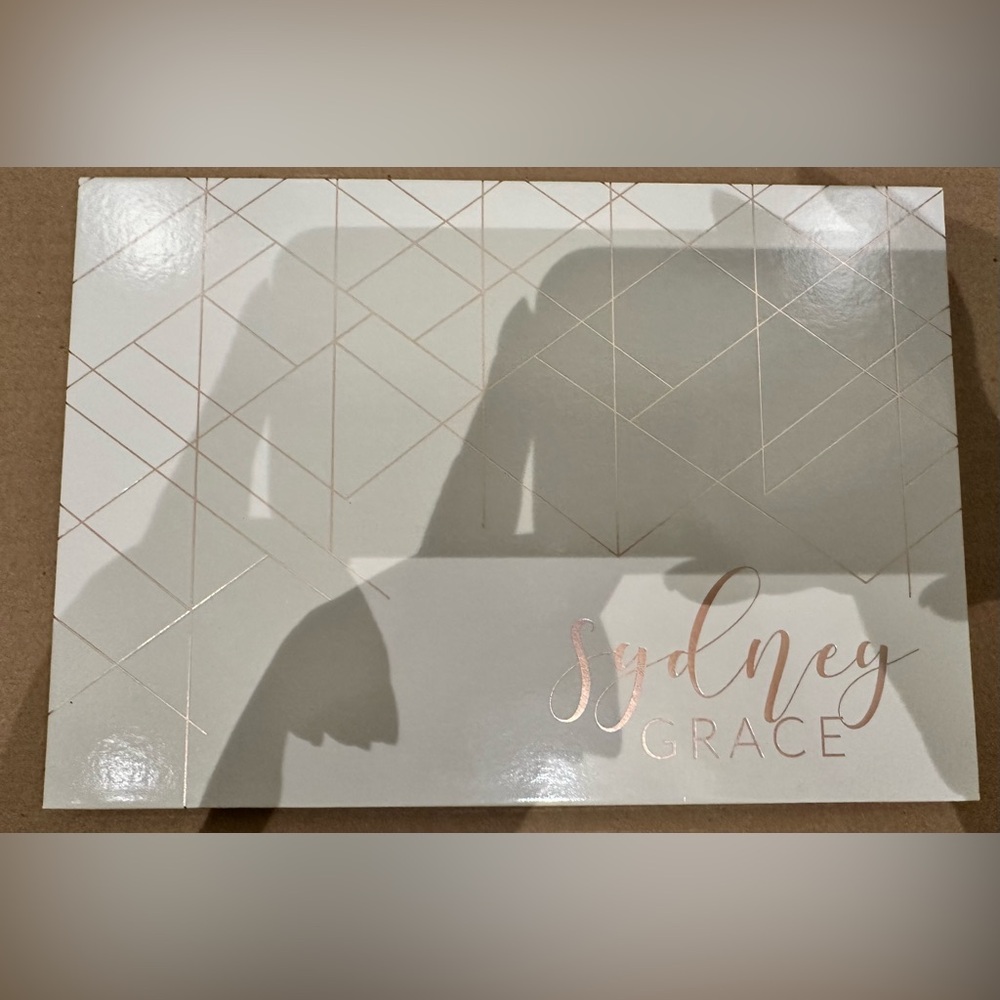 Sydney Grace Individual Eyeshadow Set.